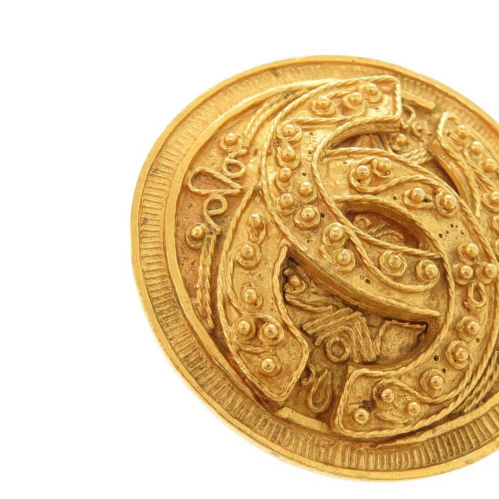 CHANEL Vintage Gold Logo Brooch - Picture 7 of 8